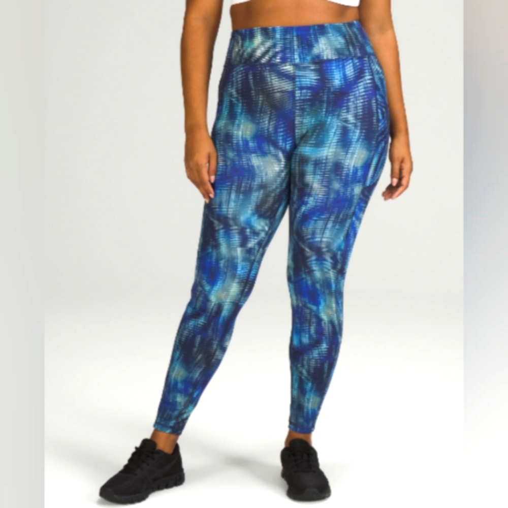 Lululemon Invigorate High-Rise Tight 28" in Shapeshifter Flux Blue Multi